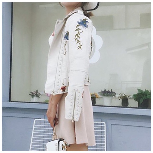 🥀 Embroidery Buttery Soft Vegan Leather Jacket - Picture 3 of 7